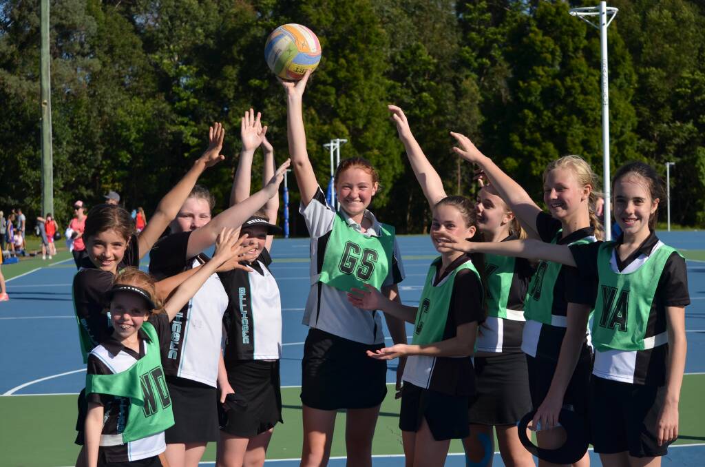 Jessica Sanders (and the girls) showing that height isn’t everything in netball, but it sure does help!
