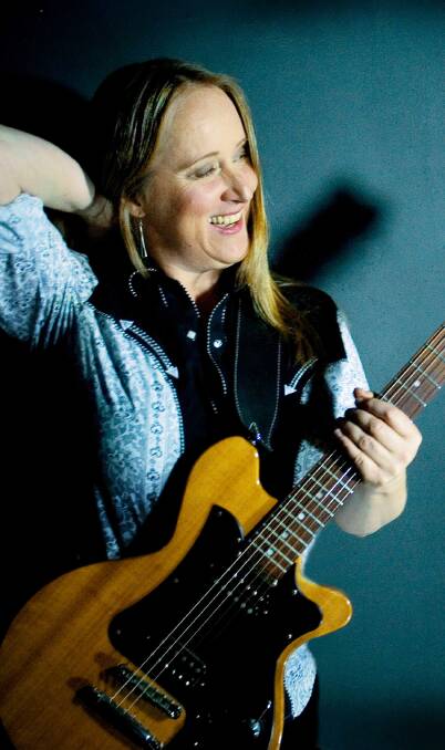 Fiona Boyes began her career as a blues artist when she won an Australian-made Maton guitar in a local coffee shop talent show.