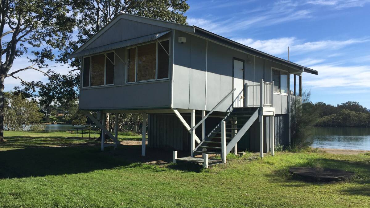 One of the riverside cabins on Atherton Drive, Urunga