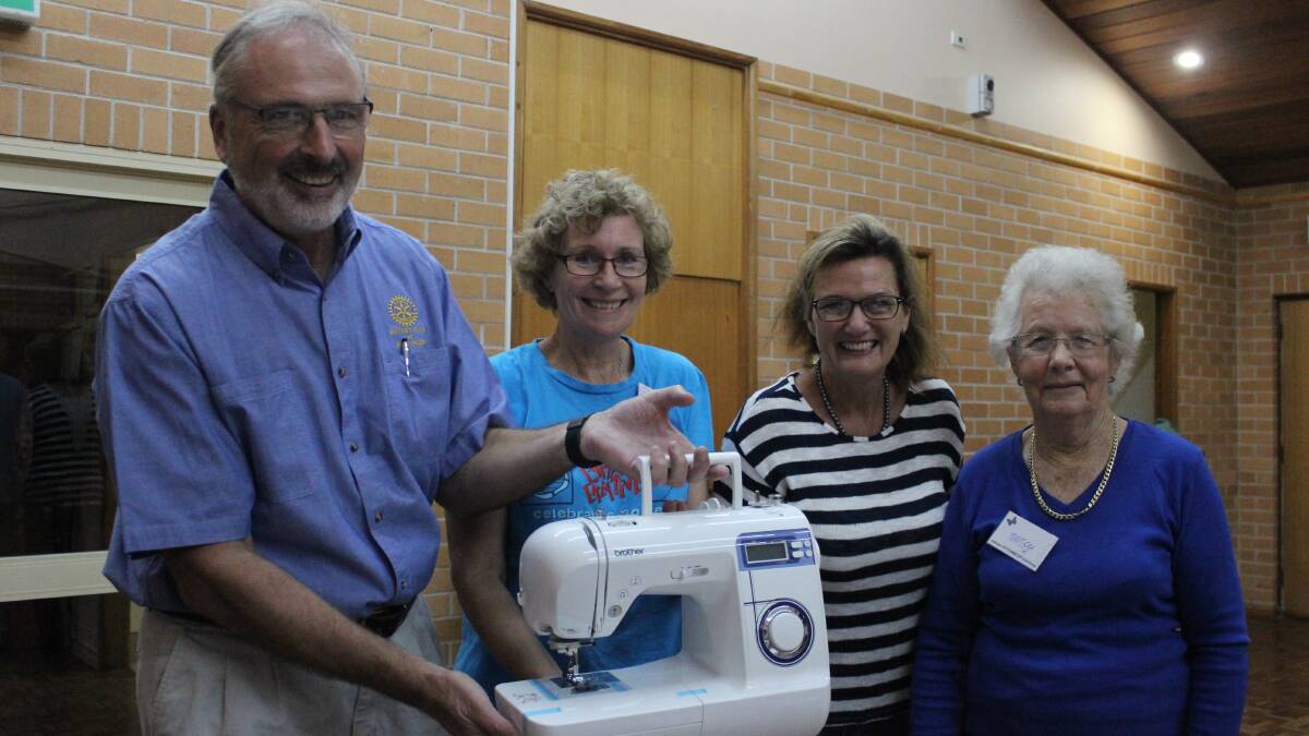 BELLINGEN ROTARY DONATES SEWING MACHINE TO STITCHED-UP