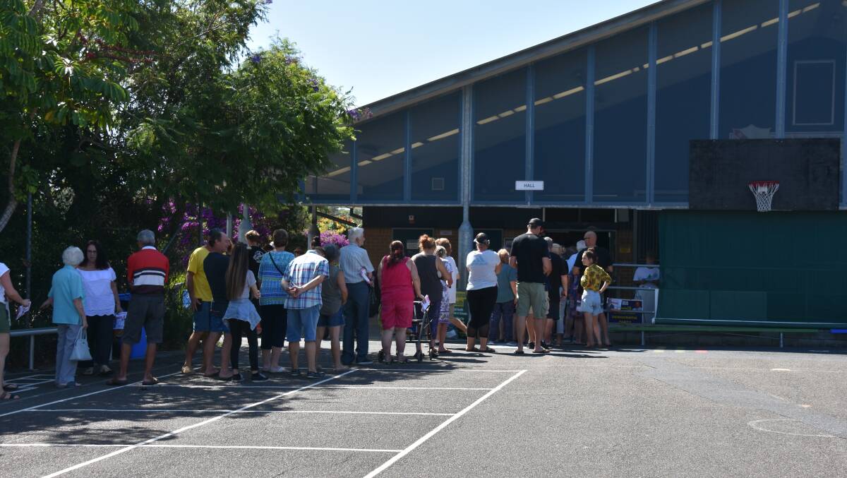 There was a big line of people waiting to vote this afternoon at Nambucca Heads Public School