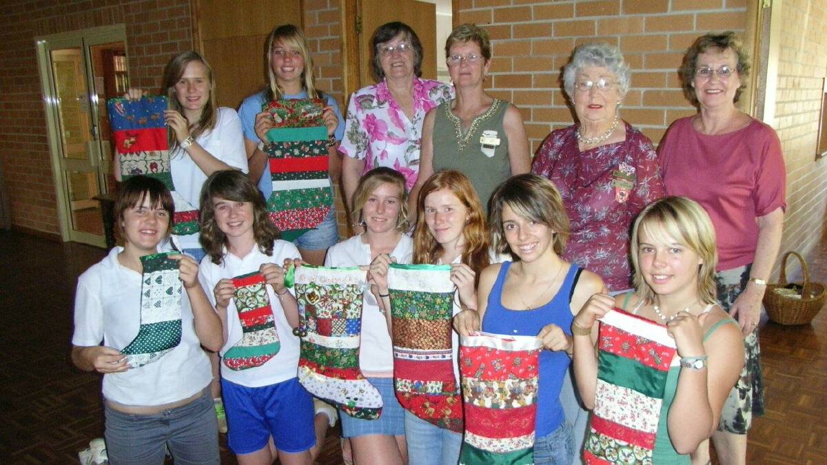Looking back to the 2008 Christmas projects by the girls at Stitched Up.