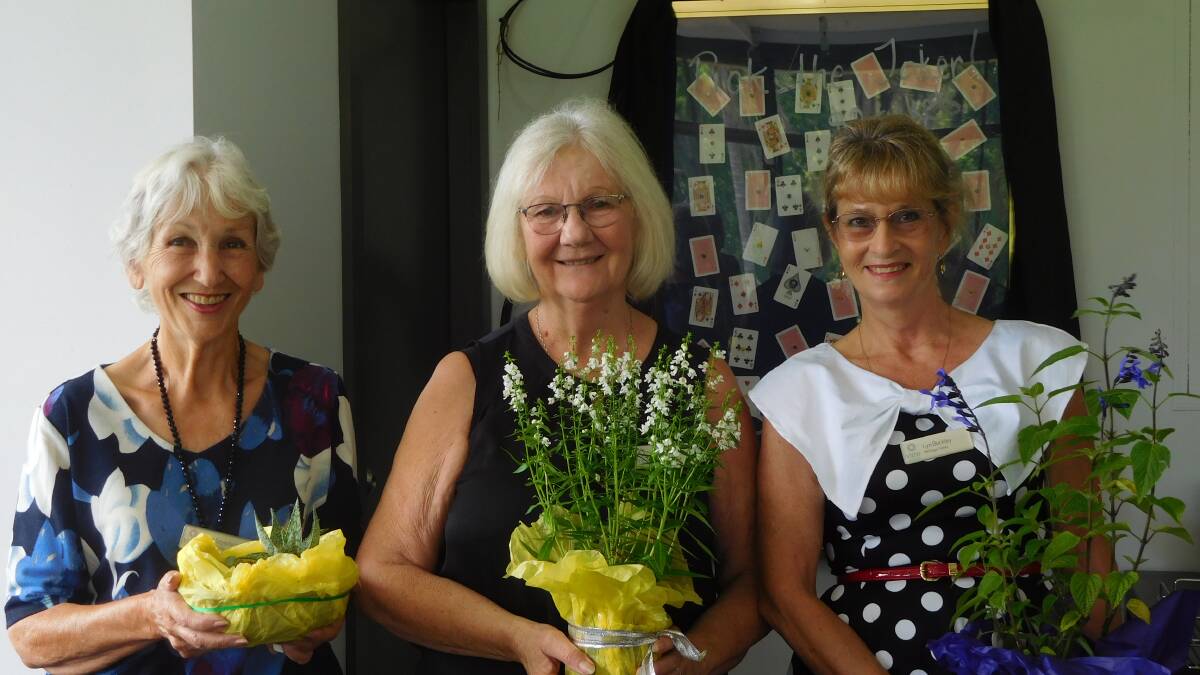 Retiring Committee members Olga Szymfeld, Maree Blaxell and Lyn Buckley. Photos: Megan Octigan. 