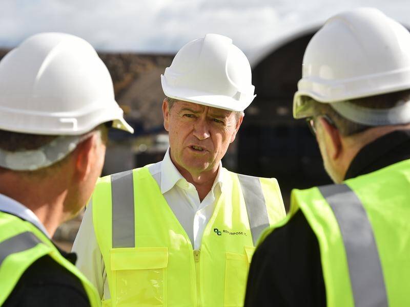 Federal Opposition Leader Bill Shorten has outlined Labor's climate policy.