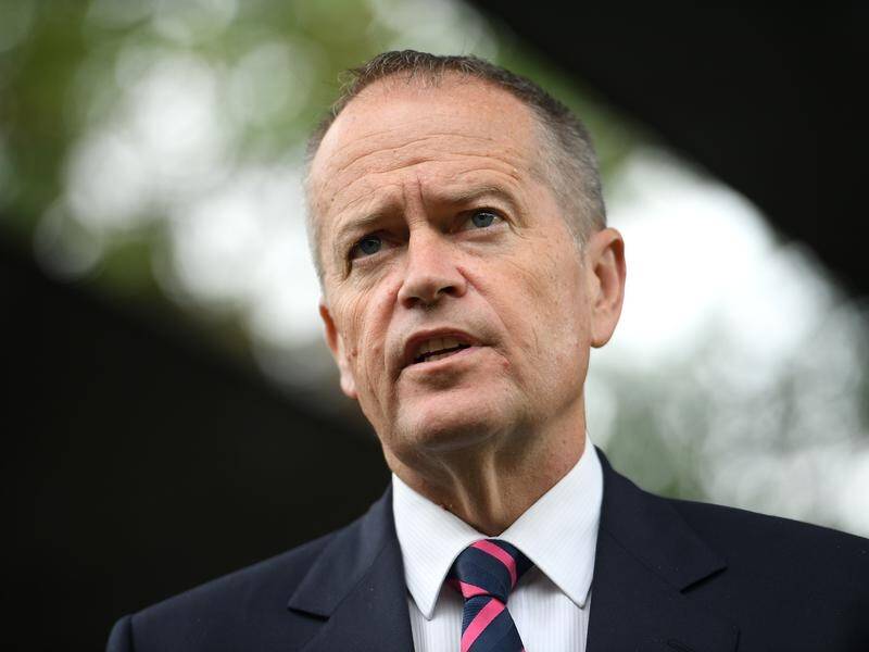 Bill Shorten says he wants to make it easier for whistleblowers to dob in dodgy corporate heads.